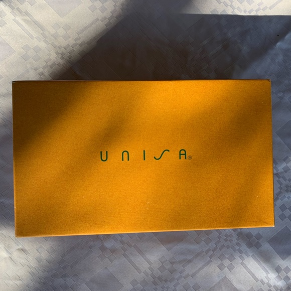 BRAND NEW Unisa Unyumaz Size 6.5 Multi Black & White Heel - Picture 9 of 10